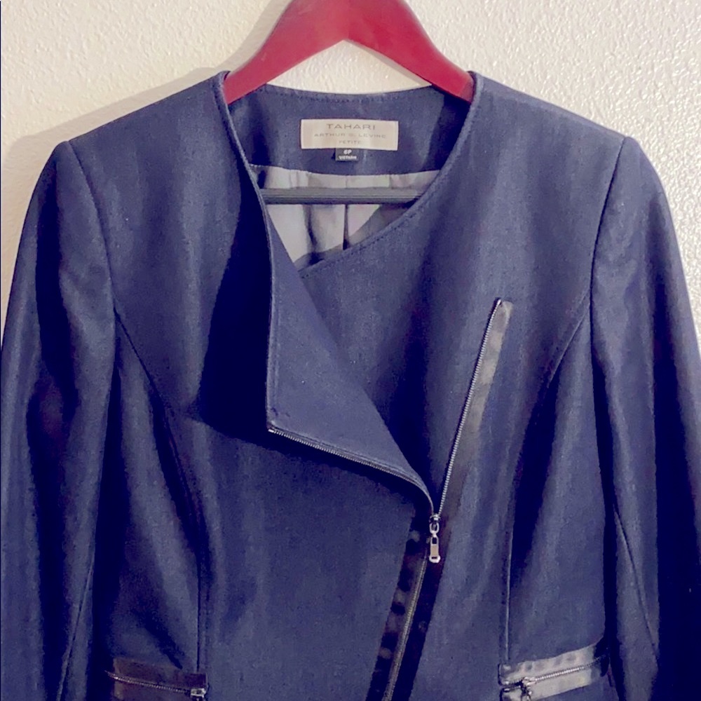 Blue Tahari Petite Blazer - Picture 3 of 4
